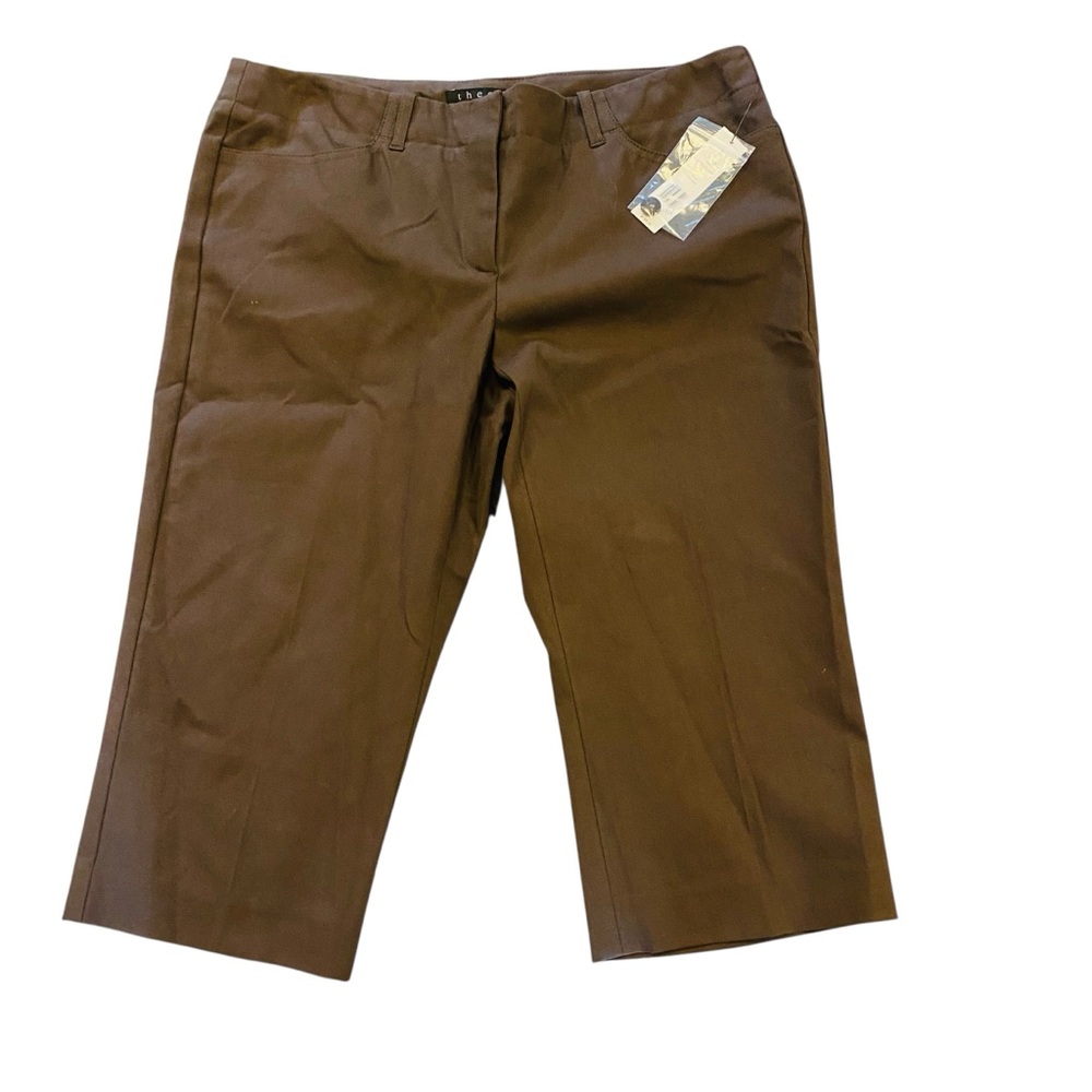 ⭐️ THEORY NWT Clinton Brown Knee Length Shorts